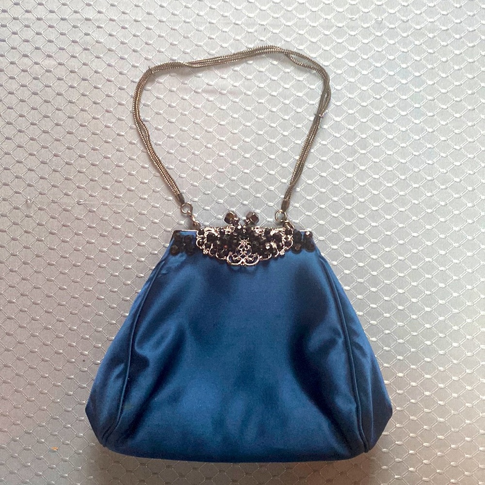 Clutch navy blue